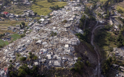 8万6000人以上の死者を出したパキスタン大地震と首都圏大震災
