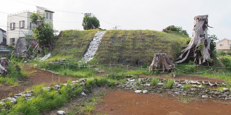 東日本最古で最大級の前方後方墳、高尾山古墳を見てきました！