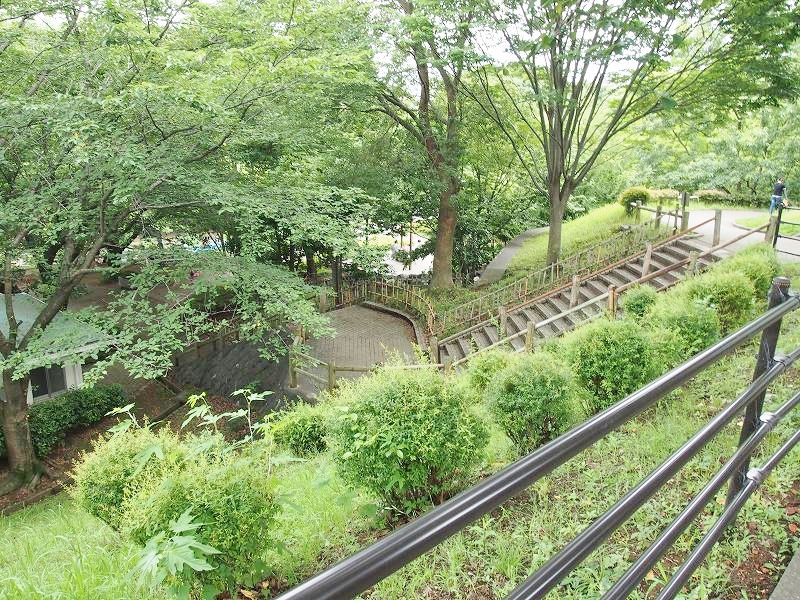 上岩崎公園。三島駅から1㎞ほどの場所にある