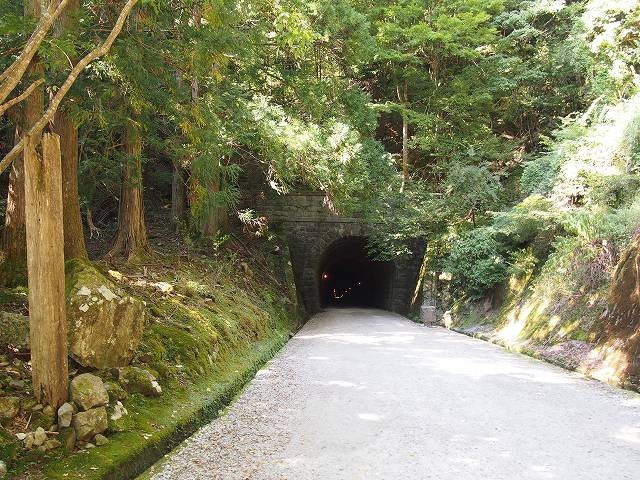 天城山隧道の南側入口