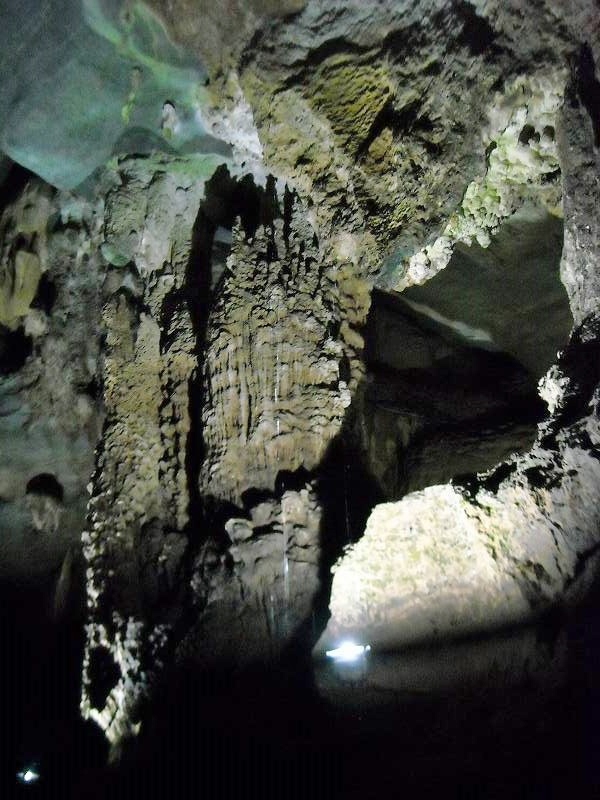 フォンニャ洞窟の鍾乳石