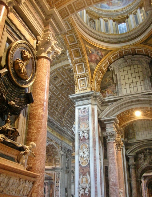 サン・ピエトロ大聖堂の内部