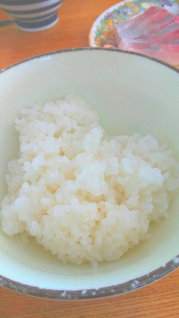 見た目は普通のお米ですが、古代米です。