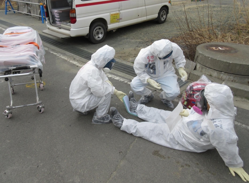 福島第一原子力発電所傷病者救護訓練の様子１