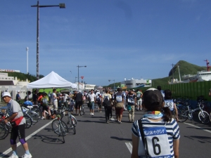 利尻島では8月下旬に島内一周サイクリング大会が開催される。短い夏の最後を飾る一大イベント