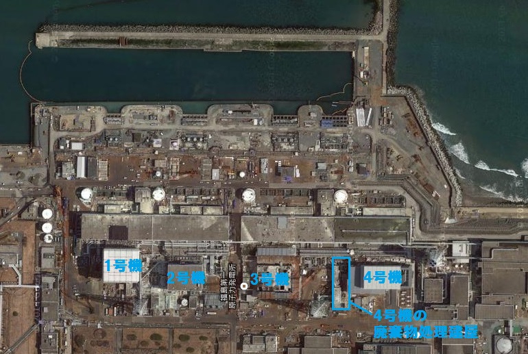 4号機廃棄物処理建屋の位置（Google Mapの画像に加筆）