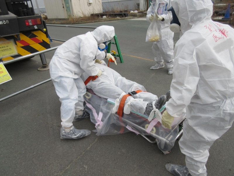 福島第一原子力発電所傷病者救護訓練の様子２