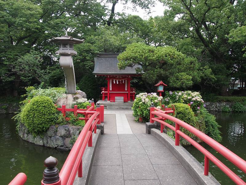 北条政子が信仰したという三嶋大社境内にある「厳島神社」